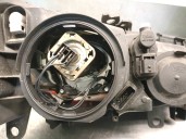Recambio de faro izquierdo para renault megane ii berlina 5p 1.6 16v referencia OEM IAM 8200412741E 89312730 VALEO