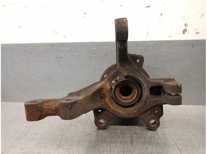 Recambio de mangueta delantera derecha para renault clio iii 1.5 dci diesel referencia OEM IAM K9KM768  