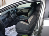toyota avensis sedán (_t27_) del año 2015