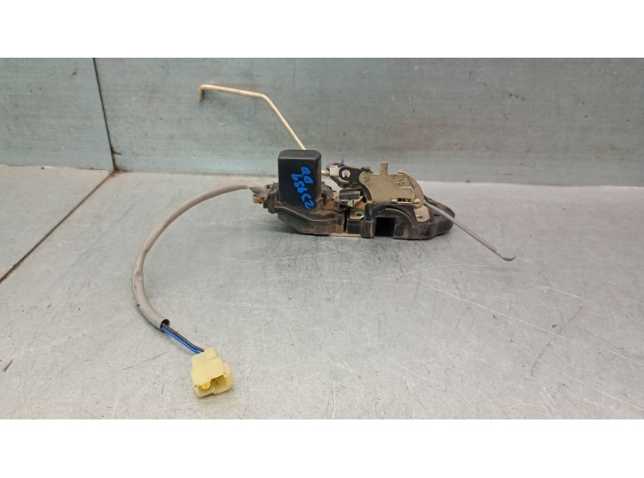 Recambio de cerradura puerta delantera derecha para kia shuma i (fb) 1.5 i 16v referencia OEM IAM BF 