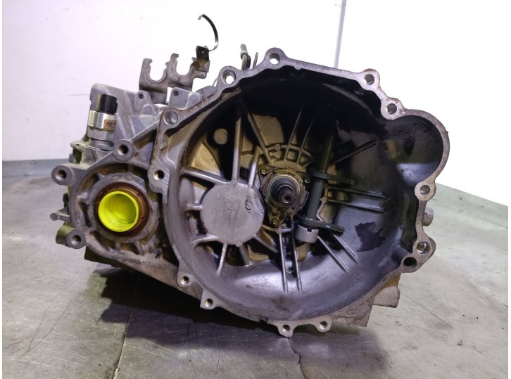 Recambio de caja cambios para kia cerato 2.0 turbodiesel cat referencia OEM IAM L4S 4300039750 