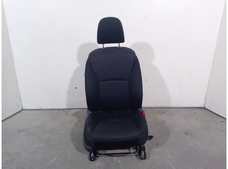 Recambio de asiento delantero derecho para toyota auris 1.6 16v cat referencia OEM IAM 714300Z260B3 714300Z260B3 
