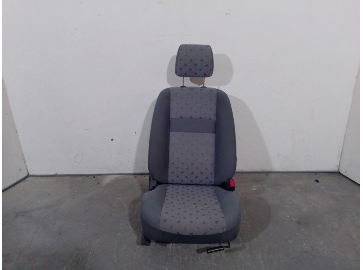 Replacement front right seat for Hyundai Getz (TB) 1.5 CRDi CAT OEM IAM reference 883101C000 883101C000 