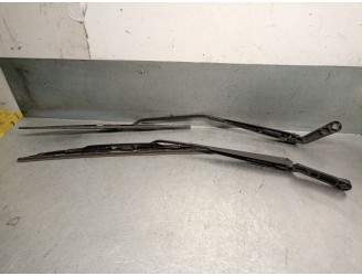 Recambio de brazo limpia delantero derecho para seat leon (1m1) 1.9 tdi referencia OEM IAM 1M1955410D 1M1955410D 