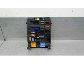 Recambio de caja reles / fusibles para peugeot 308 ii (lb_, lp_, lw_, lh_, l3_) 1.2 thp 130 referencia OEM IAM 9819851480  