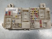 Recambio de caja reles / fusibles para opel zafira b 1.7 16v cdti referencia OEM IAM 7M5T14A073FB  97RA000001