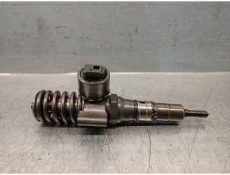 Recambio de inyector para seat leon (1p1) 2.0 tdi referencia OEM IAM 03G130073G  0414720404 BOSCH