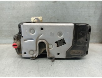 Recambio de cerradura puerta trasera izquierda para opel zafira b 1.7 16v cdti referencia OEM IAM 13210738 133231 