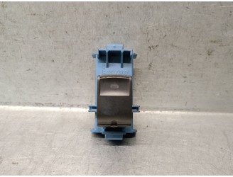 Recambio de mando elevalunas trasero derecho para toyota avensis sedán (_t27_) 2.0 d-4d (wwt271_) referencia OEM IAM 8481005080 