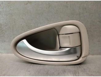 Recambio de maneta interior delantera derecha para toyota avensis sedán (_t27_) 2.0 d-4d (wwt271_) referencia OEM IAM 6920505051