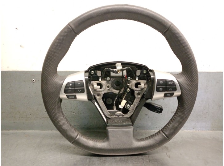 Recambio de volante para toyota auris 1.6 16v cat referencia OEM IAM 61700780827 4510202430B0 