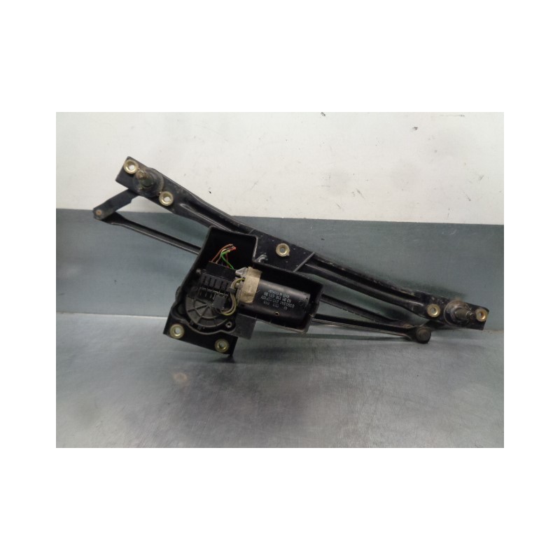 Recambio de motor limpia delantero para ford sierra berlina referencia OEM IAM 83BB17B571BB  