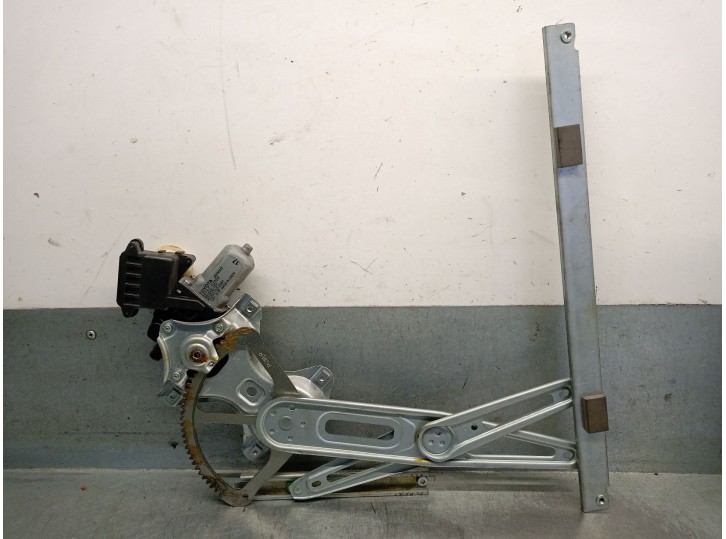 Recambio de elevalunas trasero derecho para toyota auris 1.6 16v cat referencia OEM IAM 8570202020 8570202020 961919101 DENSO