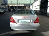 mercedes-benz clase c (w203) berlina del año 2000