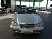 mercedes-benz clase c (w203) berlina del año 2000