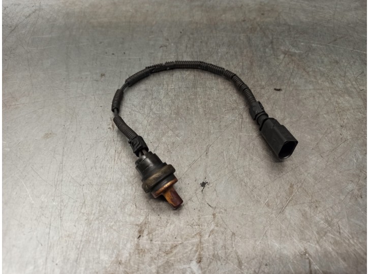 Replacement lambda sensor for Volkswagen Touareg (7LA) TDI R5 OEM IAM reference 070919501R 