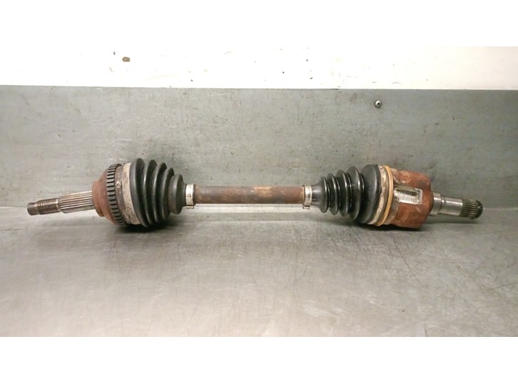 Recambio de transmision delantera izquierda para chrysler voyager (rg) crd cat referencia OEM IAM P04641883AD 4641883AC 