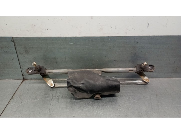 Recambio de motor limpia delantero para fiat panda (169) 1.2 cat referencia OEM IAM 46804522 46804522 