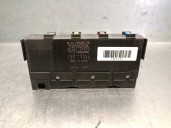 Recambio de caja reles / fusibles para toyota auris 1.6 16v cat referencia OEM IAM 8264147020 72818502 YAZAKI