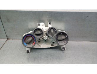 Recambio de mando calefaccion / aire acondicionado para fiat panda (169) 1.2 cat referencia OEM IAM 77362520 77362520 