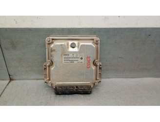 Recambio de centralita motor uce para chrysler voyager (rg) crd cat referencia OEM IAM P05094590AA  0281012275 BOSCH