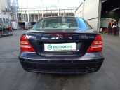 mercedes-benz clase c (w203) berlina del año 2002