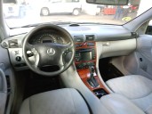 mercedes-benz clase c (w203) berlina del año 2002