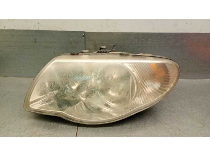 Replacement left headlight for Chrysler Voyager (RG) CRD CAT OEM IAM reference 4857831AC 4857831AC 