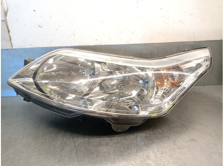Recambio de faro izquierdo para citroën c4 berlina sx referencia OEM IAM 96843819 6208L4 