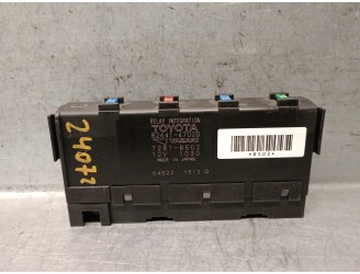 Recambio de caja reles / fusibles para toyota avensis sedán (_t27_) 2.0 d-4d (wwt271_) referencia OEM IAM 8264147020  72818502 Y