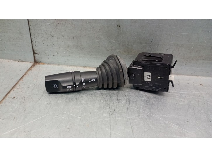 Recambio de mando luces para chevrolet captiva 2.0 diesel cat referencia OEM IAM 96628502 