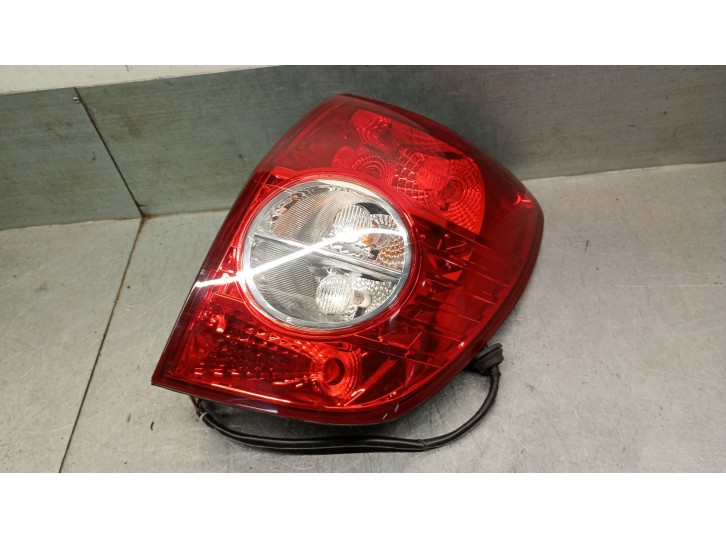 Recambio de piloto trasero derecho para chevrolet captiva 2.0 diesel cat referencia OEM IAM 96626996 96626996 