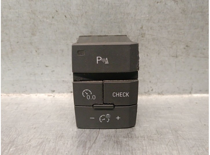 Replacement switch for Audi Q7 (4L) 3.0 V6 24V TDI OEM IAM reference 4L1927123A 4L1927123A 
