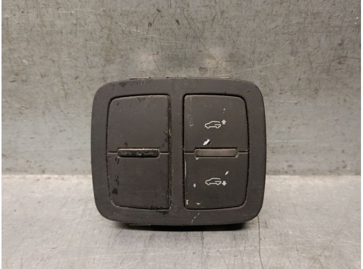 Replacement switch for Audi Q7 (4L) 3.0 V6 24V TDI OEM IAM reference 4L0959511B 4L0959511B 