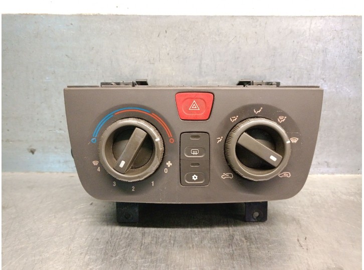 Recambio de mando calefaccion / aire acondicionado para fiat idea (135) 1.3 jtd cat referencia OEM IAM 158640100 77362650 