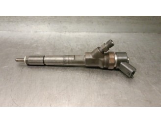 Recambio de inyector para toyota corolla (_e12_) 1.4 d (nde120_) referencia OEM IAM 2367033040 2367039105 0445110221 BOSCH