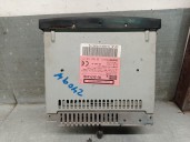 Replacement audio system / CD radio for Citroën C2 1.4 OEM IAM reference 96565718XT RD301