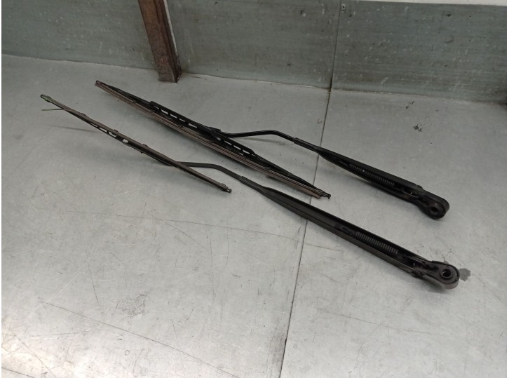 Recambio de brazo limpia delantero derecho para citroën c2 1.4 referencia OEM IAM 6429W4 6429W6 