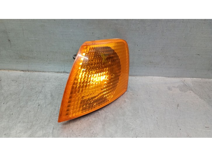 Replacement left front light for Volkswagen Passat Saloon (3B2) 1.9 TDI OEM IAM reference 3B0953041 3B0953041 