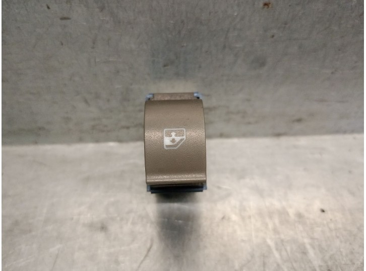 Recambio de mando elevalunas delantero derecho para fiat idea (135) 1.3 jtd cat referencia OEM IAM 735363957 735363957 