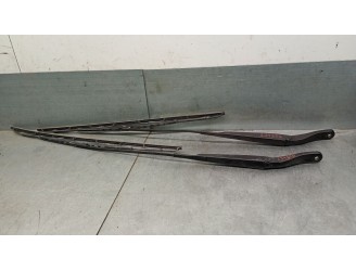 Recambio de brazo limpia delantero derecho para nissan nv400 furgoneta (x62, x62b) dci 135 referencia OEM IAM 2888100Q0G 2888100