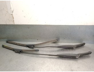 Recambio de brazo limpia delantero derecho para fiat idea (135) 1.3 jtd cat referencia OEM IAM 735364996 735364996 