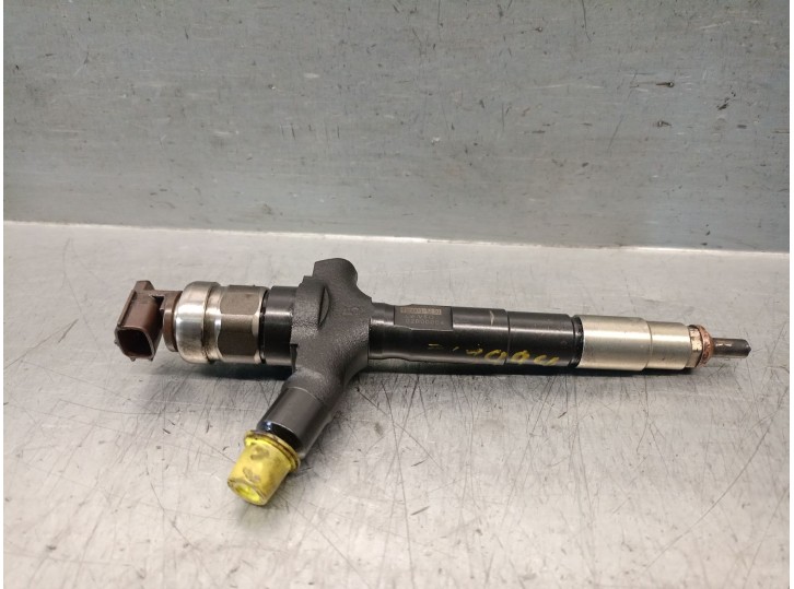 Recambio de inyector para opel vectra c (z02) 3.0 cdti (f69) referencia OEM IAM 5821515 5821515 