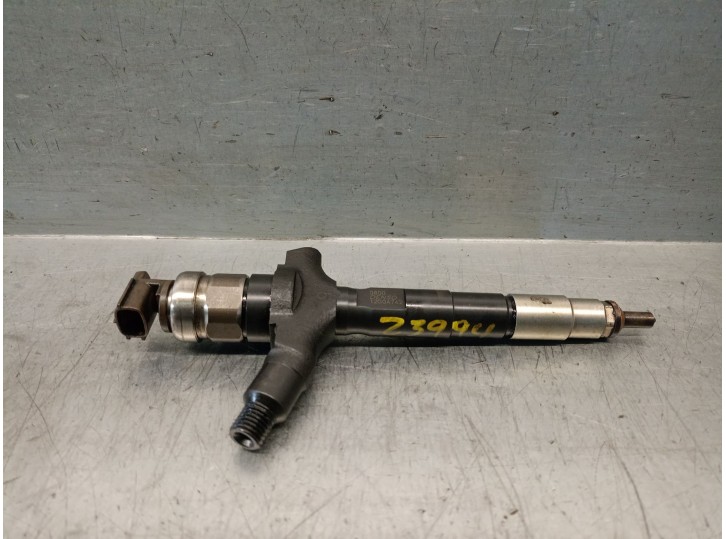 Recambio de inyector para opel vectra c (z02) 3.0 cdti (f69) referencia OEM IAM 5821515 5821515 