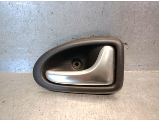 Recambio de maneta interior delantera derecha para renault clio ii fase ii (b/cb0) 1.2 16v referencia OEM IAM 8200646938 8200646