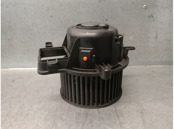 Recambio de motor calefaccion para peugeot 3008 i monospace (0u_) 1.6 hdi referencia OEM IAM 6441CP 6441CP 