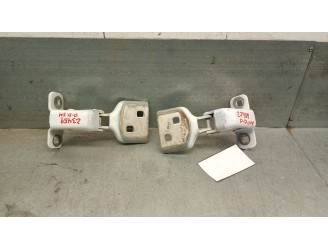 Recambio de bisagra puerta delantera derecha para nissan nv400 furgoneta (x62, x62b) dci 135 referencia OEM IAM 804000006RD  