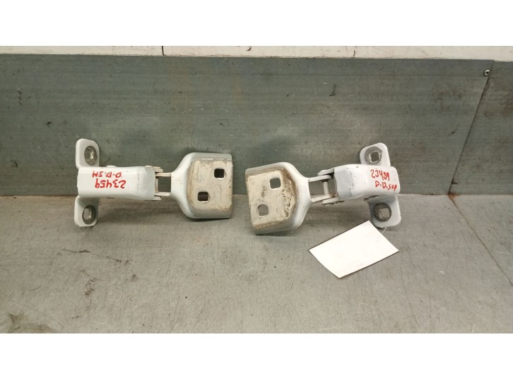 Recambio de bisagra puerta delantera derecha para nissan nv400 furgoneta (x62, x62b) dci 135 referencia OEM IAM 804000006RD  