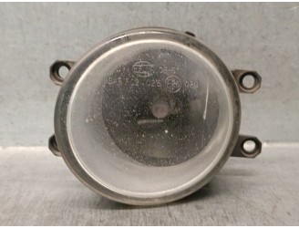 Recambio de faro antiniebla izquierdo para toyota corolla verso (r1) 2.2 turbodiesel cat referencia OEM IAM 812100F020 812100F02
