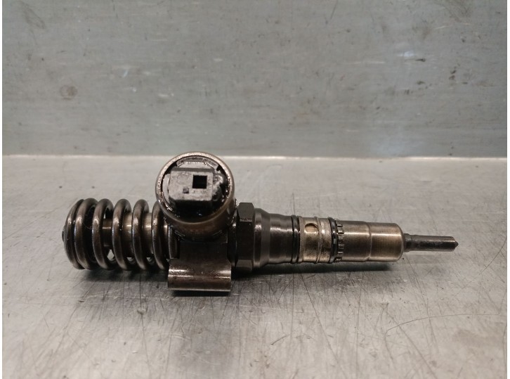 Recambio de inyector para audi a4 berlina (8ec) 2.0 tdi referencia OEM IAM 03G130073G  0414720404 BOSCH